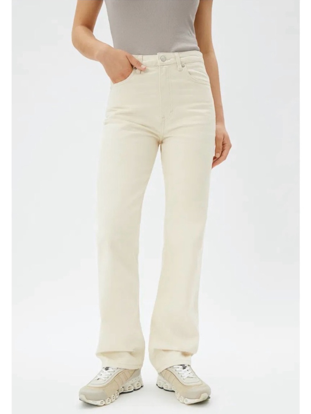 VOYAGE WEEKDAY - High-Waist Straight Leg Off White Jeans